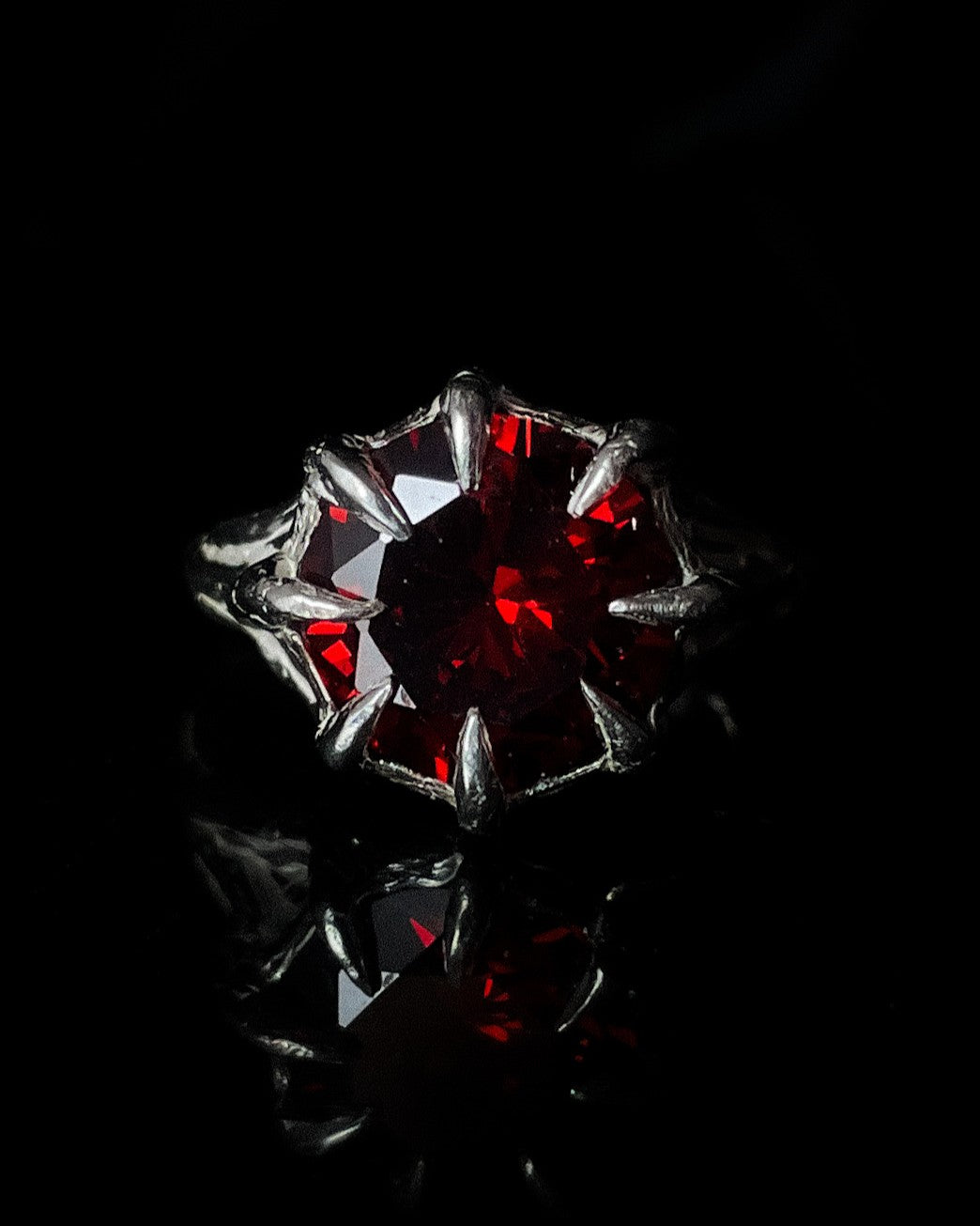 Anillo LLÓRAME UN RÍO rojo
