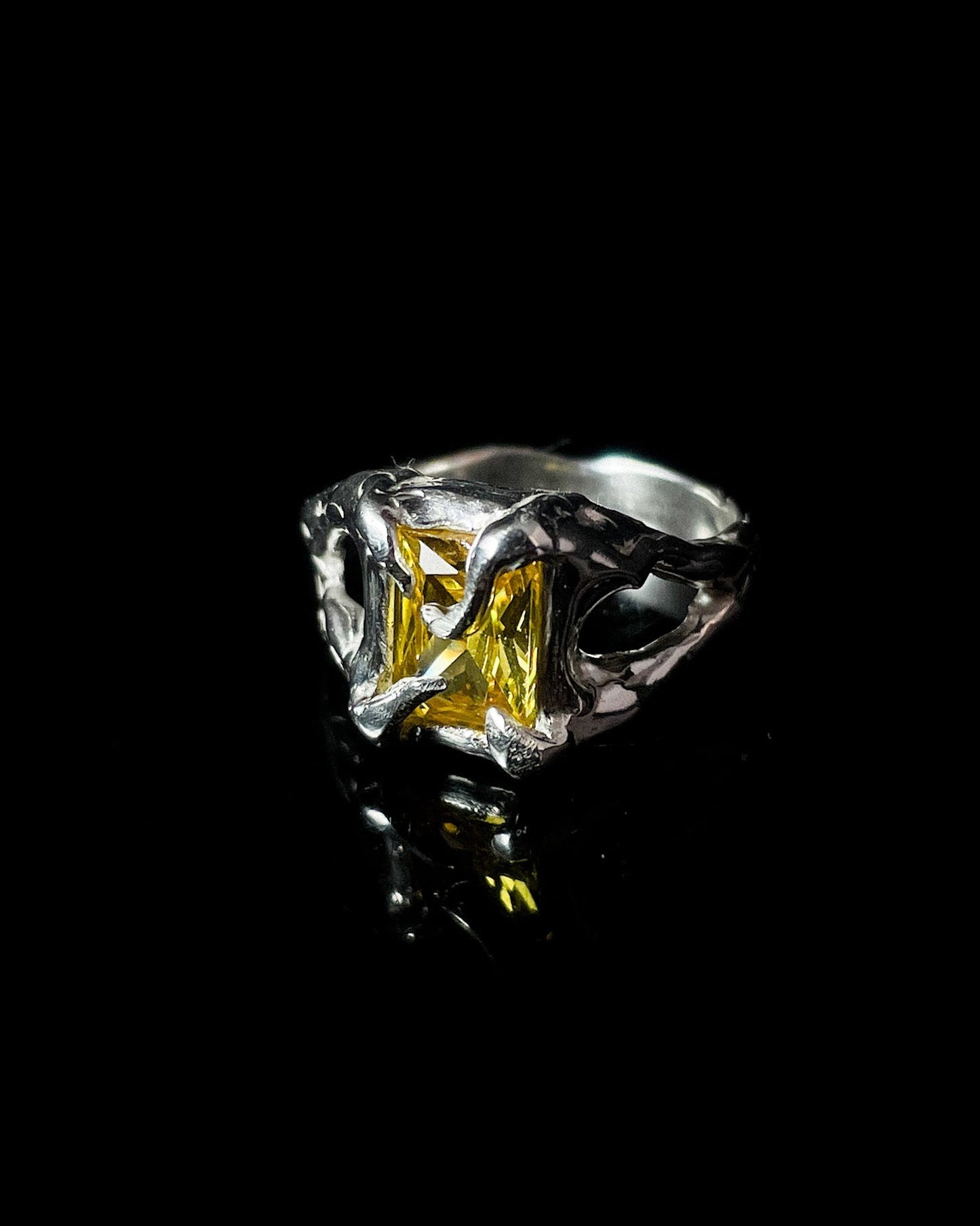 Anillo METANOIA amarillo