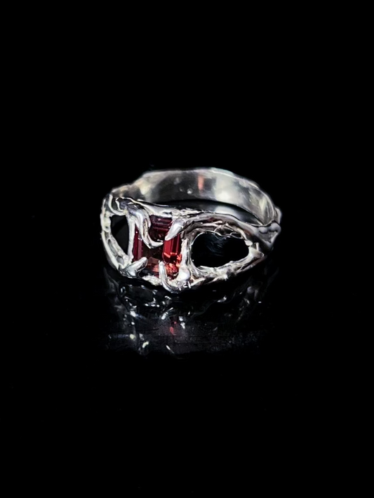 Anillo METANOIA granate